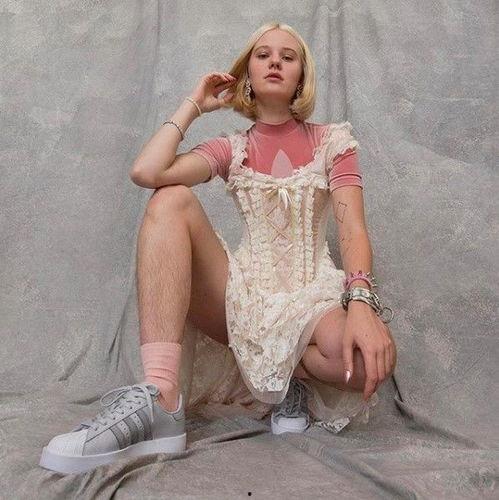 女明星有腿毛的图片