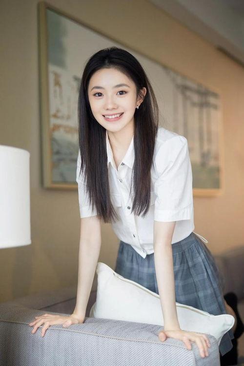 陈乐乐家庭背景,出身名门，传承家族荣耀的励志人生