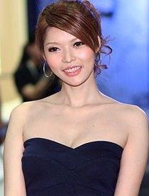 殷琦个人资料,才华横溢的青年才俊，多领域成就斐然