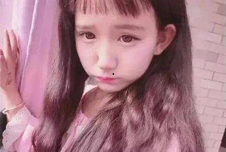 快手网红小岚背景,从平凡女孩到网络红人的蜕变之路