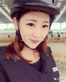 上海网红何某的照片,颜值与才华并存，揭秘她的魅力人生