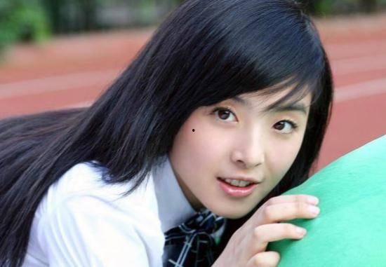 张含韵 明星,璀璨星途，多才多艺的青春偶像